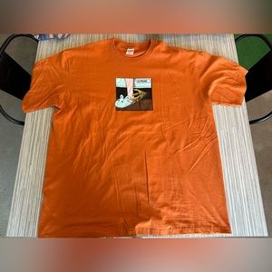 SUPREME Bed tee “rust”